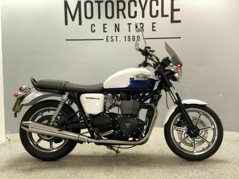 triumph bonneville roadster